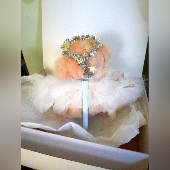 NWT: ANNETTE FUNICELLO - Guardian Angel Vintage Bear with Stand & Certificate - Picture 7 of 7